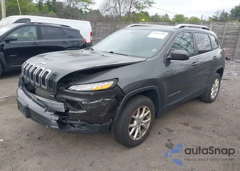 2018 Jeep Cherokee Latitude Plus 4X4 из США, поврежденный, VIN 1C4PJMLX1JD570840
